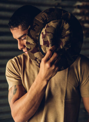 KNITTED CAMOUFLAGE CONSTASEA HAT